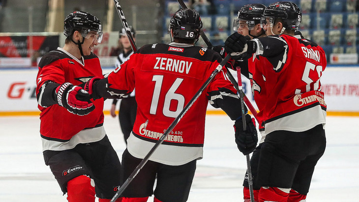 Хоккеисты «Авангарда»