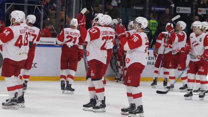 Хоккеисты «Спартака»