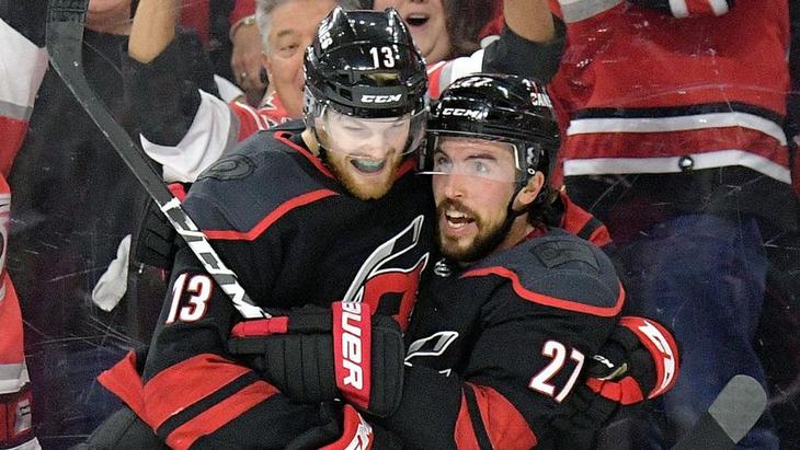 Хоккеисты «Каролины»