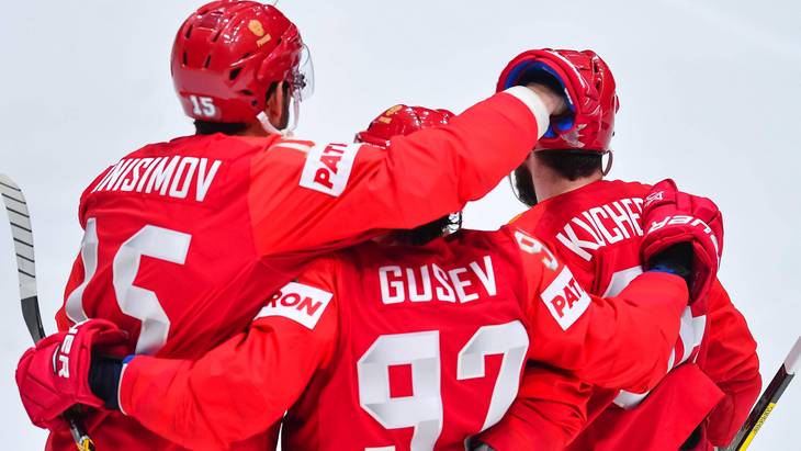 Хоккеисты сборной России