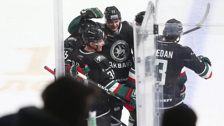 Хоккеисты «Ак Барса»