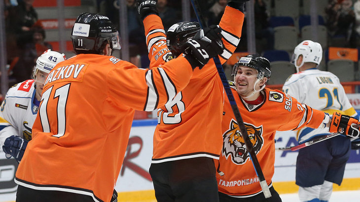 Хоккеисты «Амура»