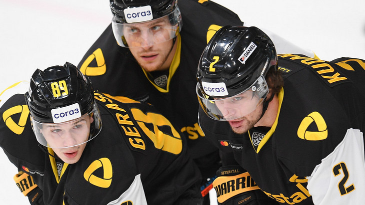 Хоккеисты «Северстали»