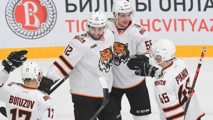 Игроки «Амура»