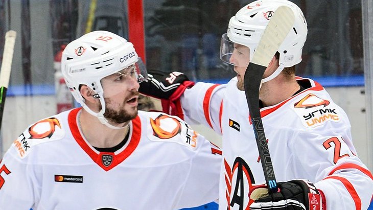 Хоккеисты «Автомобилиста»