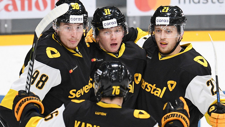 Хоккеисты «Северстали»