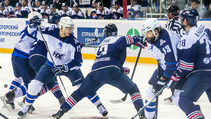 «Нефтехимик»