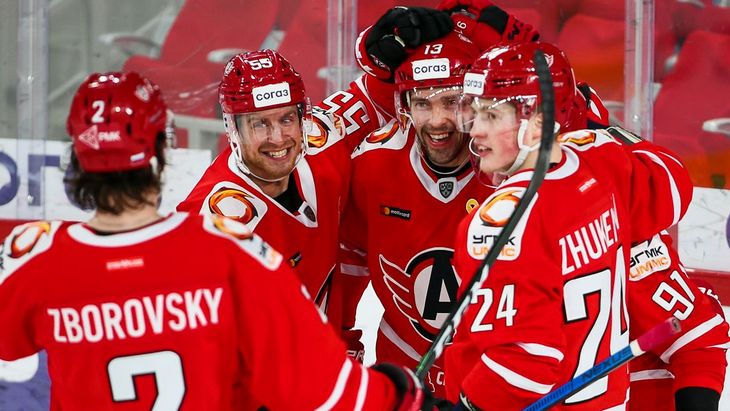 Хоккеисты «Автомобилиста»