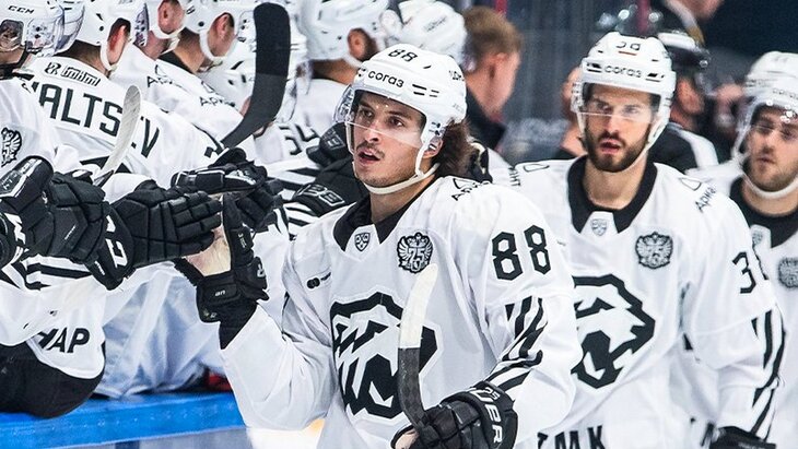 Хоккеисты «Трактора»