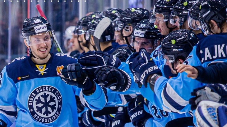 Хоккеисты «Сибири»