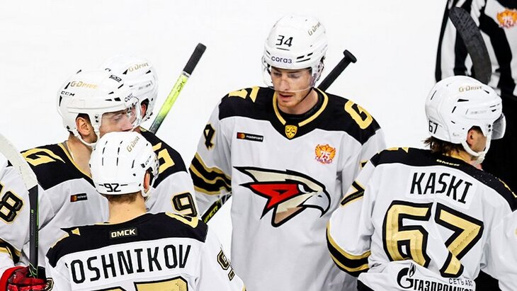 Хоккеисты «Авангарда»