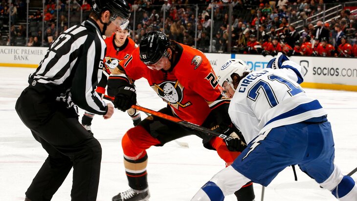 «Анахайм» забросил пять шайб в ворота «Тампы»