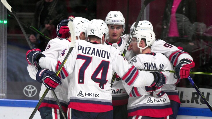 Игроки «Нефтехимик»