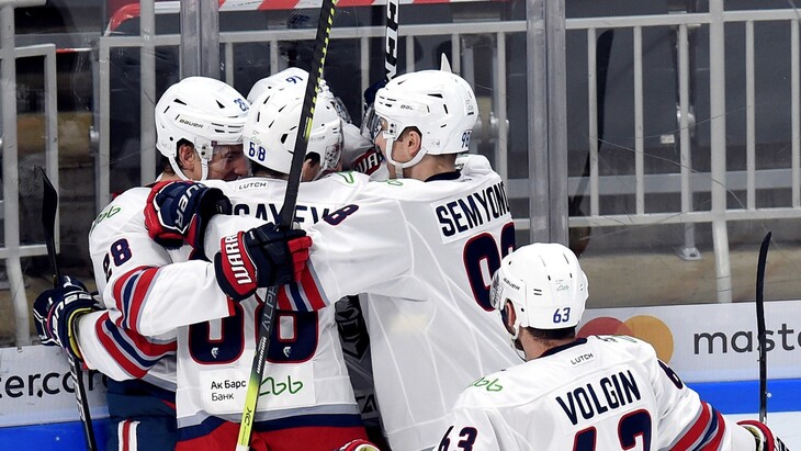 «Нефтехимик»