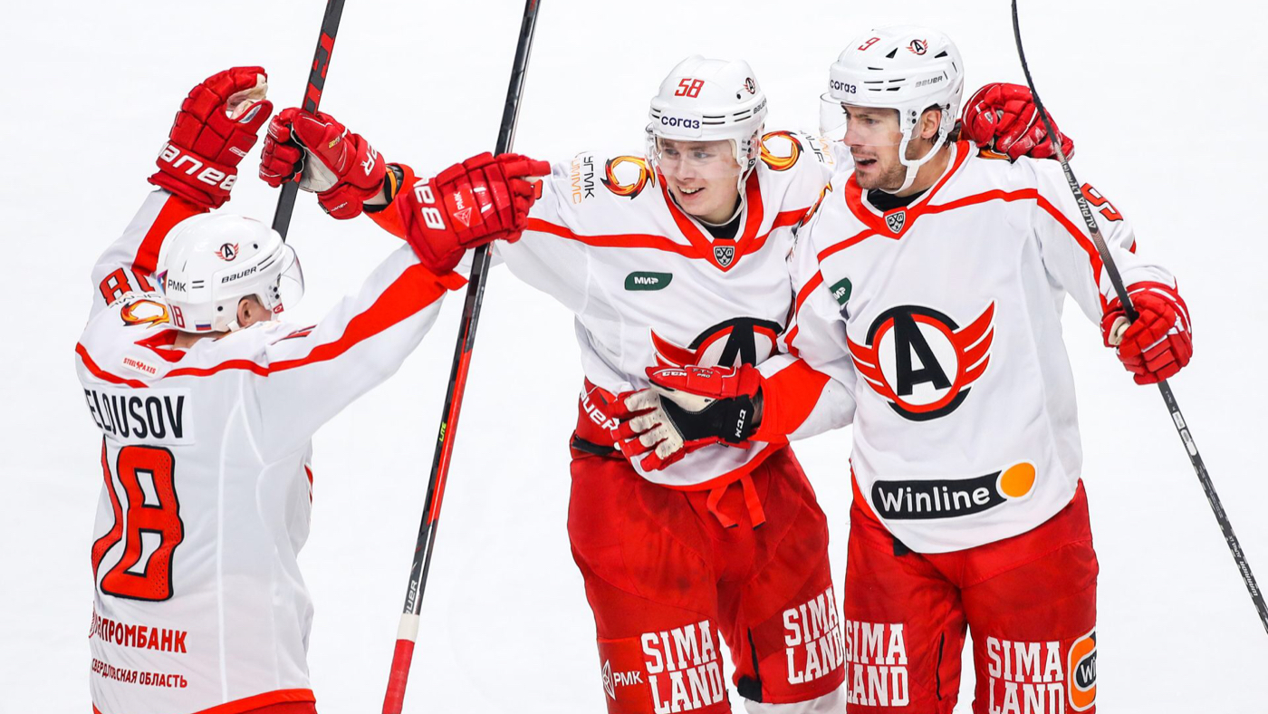 «Автомобилист» празднует гол