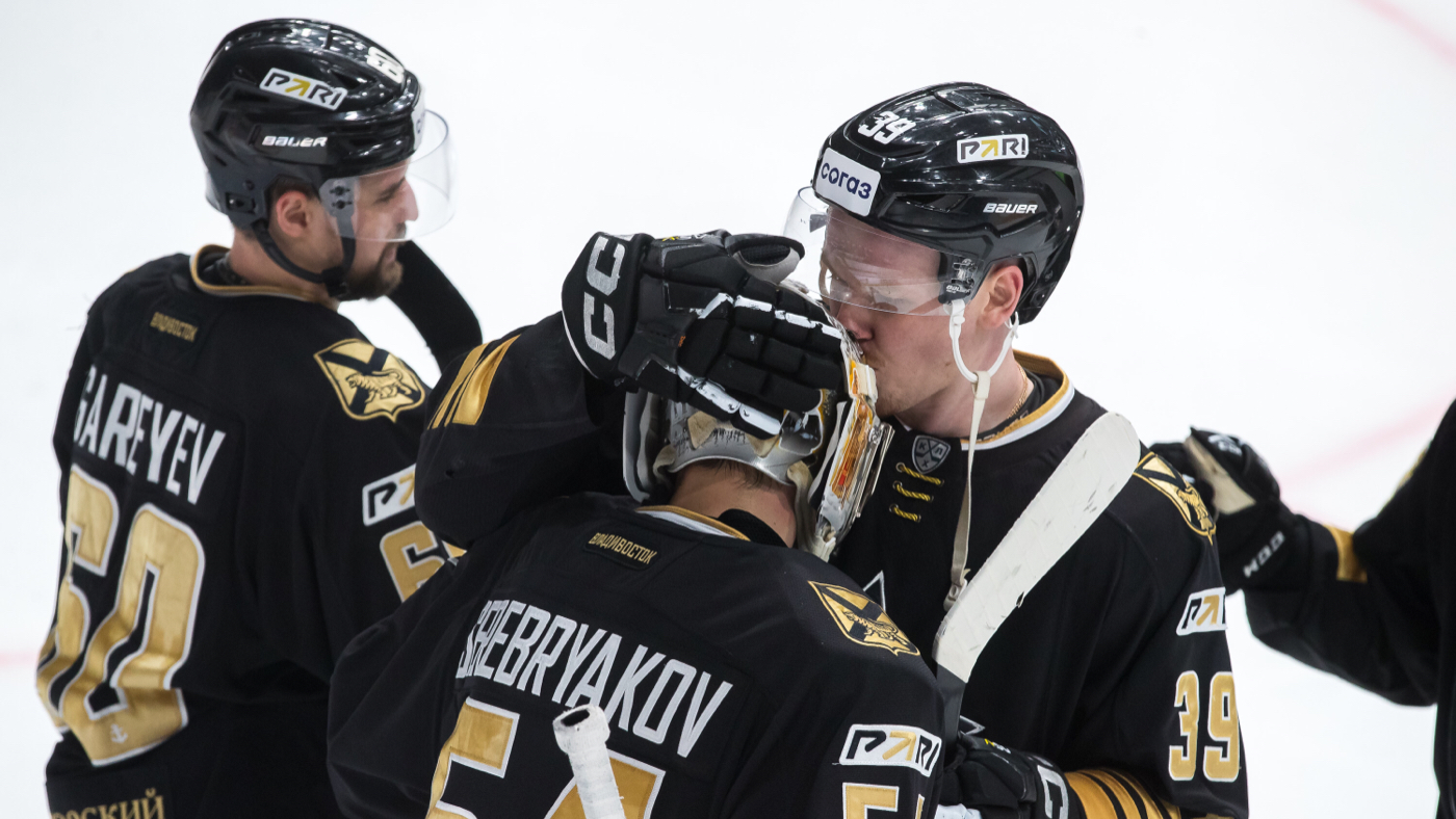 «Адмирал» в матче с «Автомобилистом»