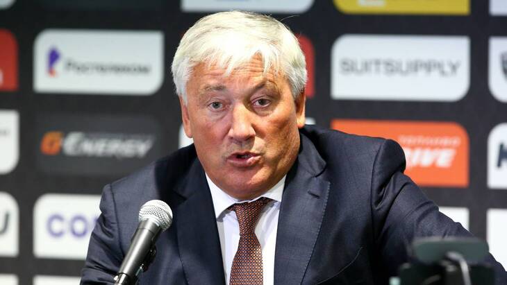 Тренер гостей Михаил Кравец