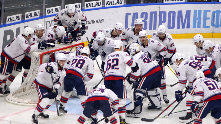 «Нефтехимик»