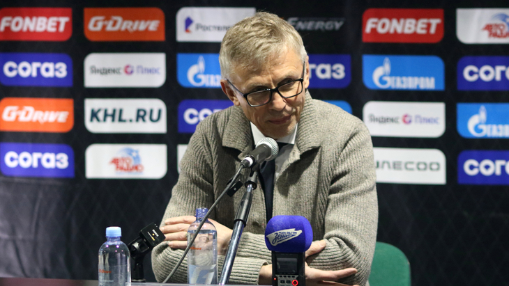 Игорь Ларионов