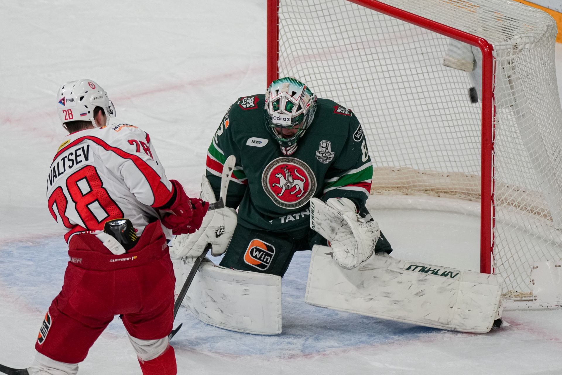 «Автомобилист» прошел «Ак Барс»
