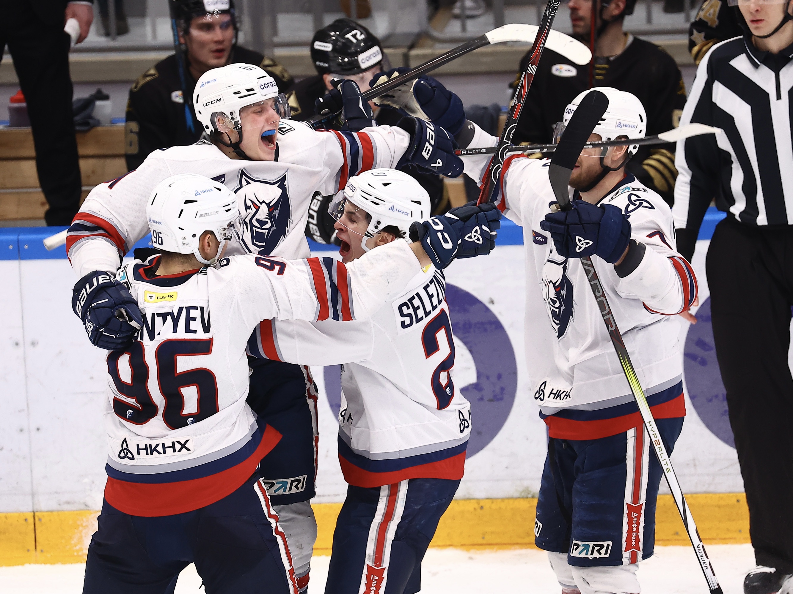 «Нефтехимик» в игре с «Адмиралом»