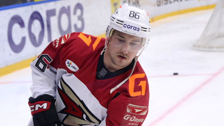 Рид Буше — нападающий «Авангарда»