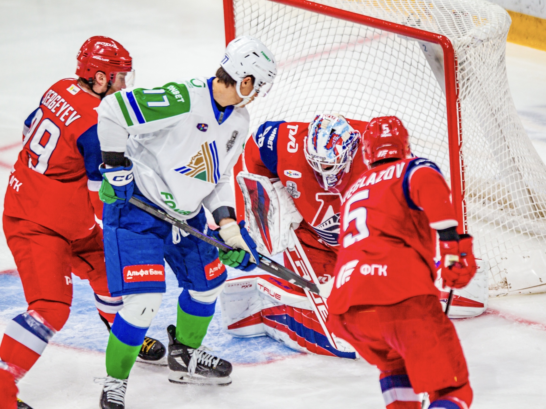 «Локомотив» — «Салават Юлаев».