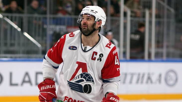 Игорь Ларионов