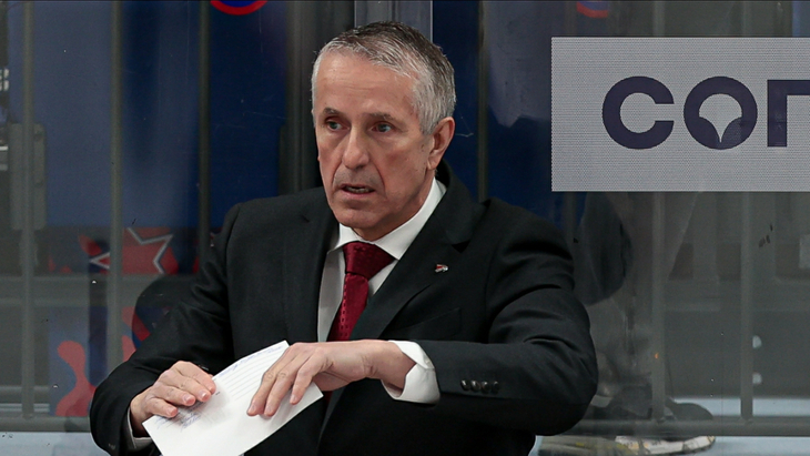 Боб Хартли — главный тренер «Локомотива» Боб Хартли — главный тренер «Локомотива»