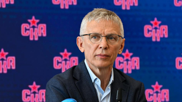 Игорь Ларионов