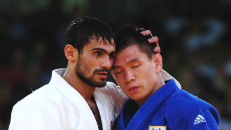 Арсен Галстян (слева)