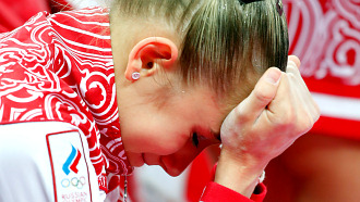 Гимнастка Виктория Комова