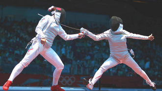 Камилла Гафурзянова (слева)