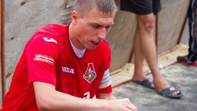 Илья Леонов