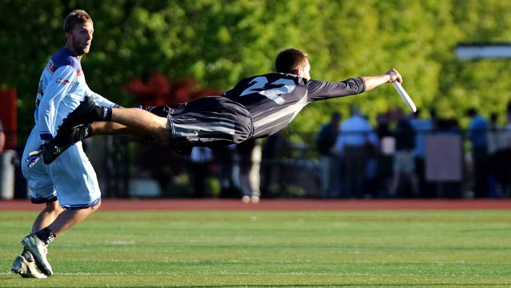 Фрисби выглядит примерно так