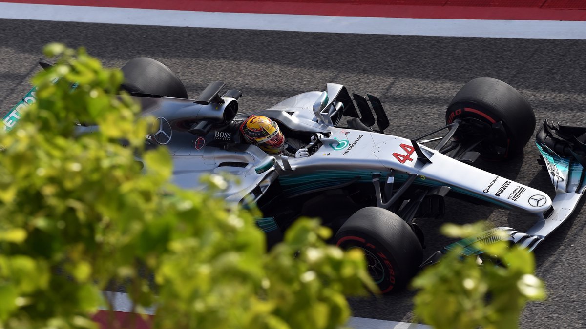 Льюис Хэмилтон