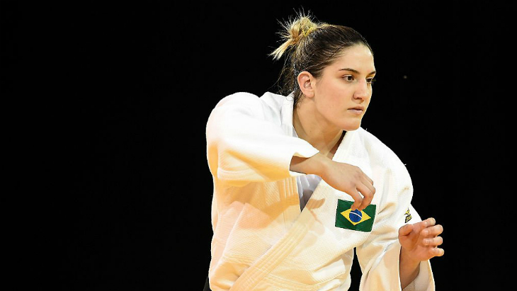 Майра Агуяр