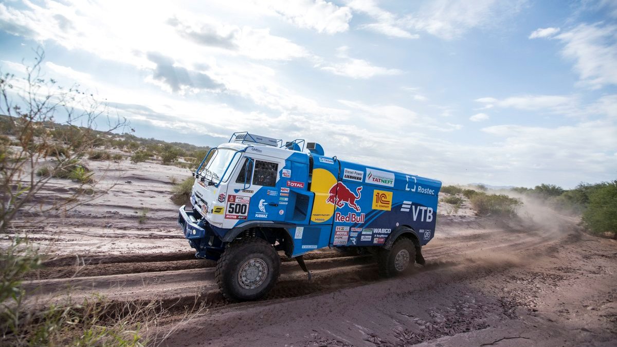 Эдуард Николаев