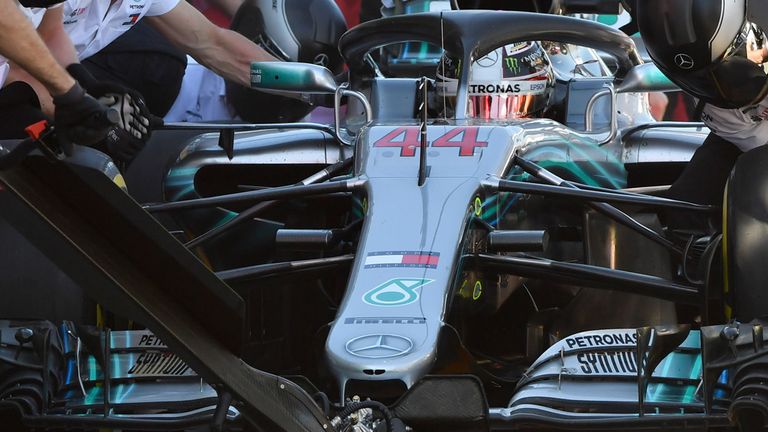 Льюис Хэмилтон