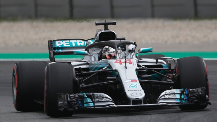 Льюис Хэмилтон