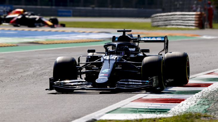 Льюис Хэмилтон