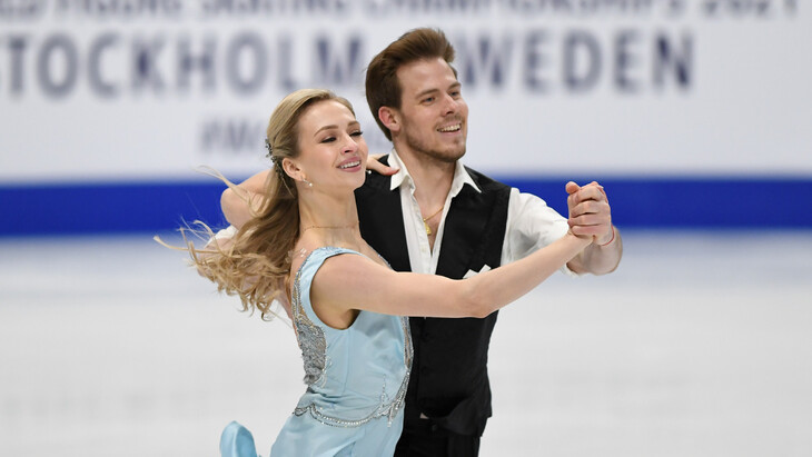 Виктория Синицина и Никита Кацалапов