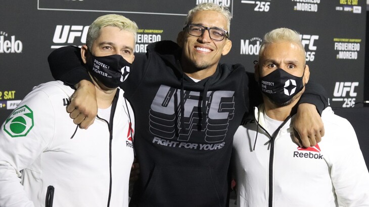 Чарльз Оливейра