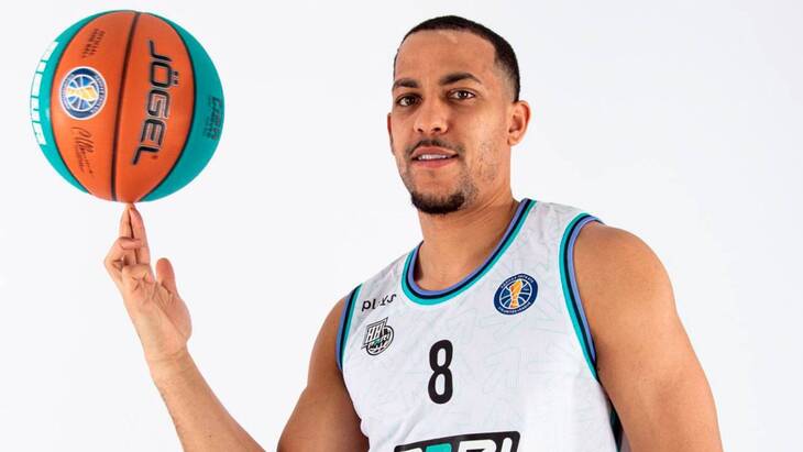 Кендалл Смит