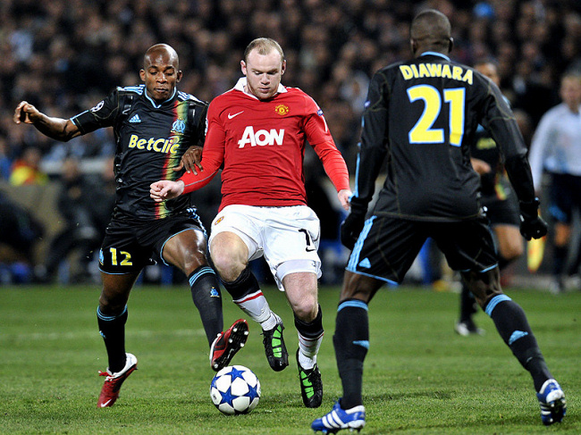 Победа «Баварии», ничья «МЮ»