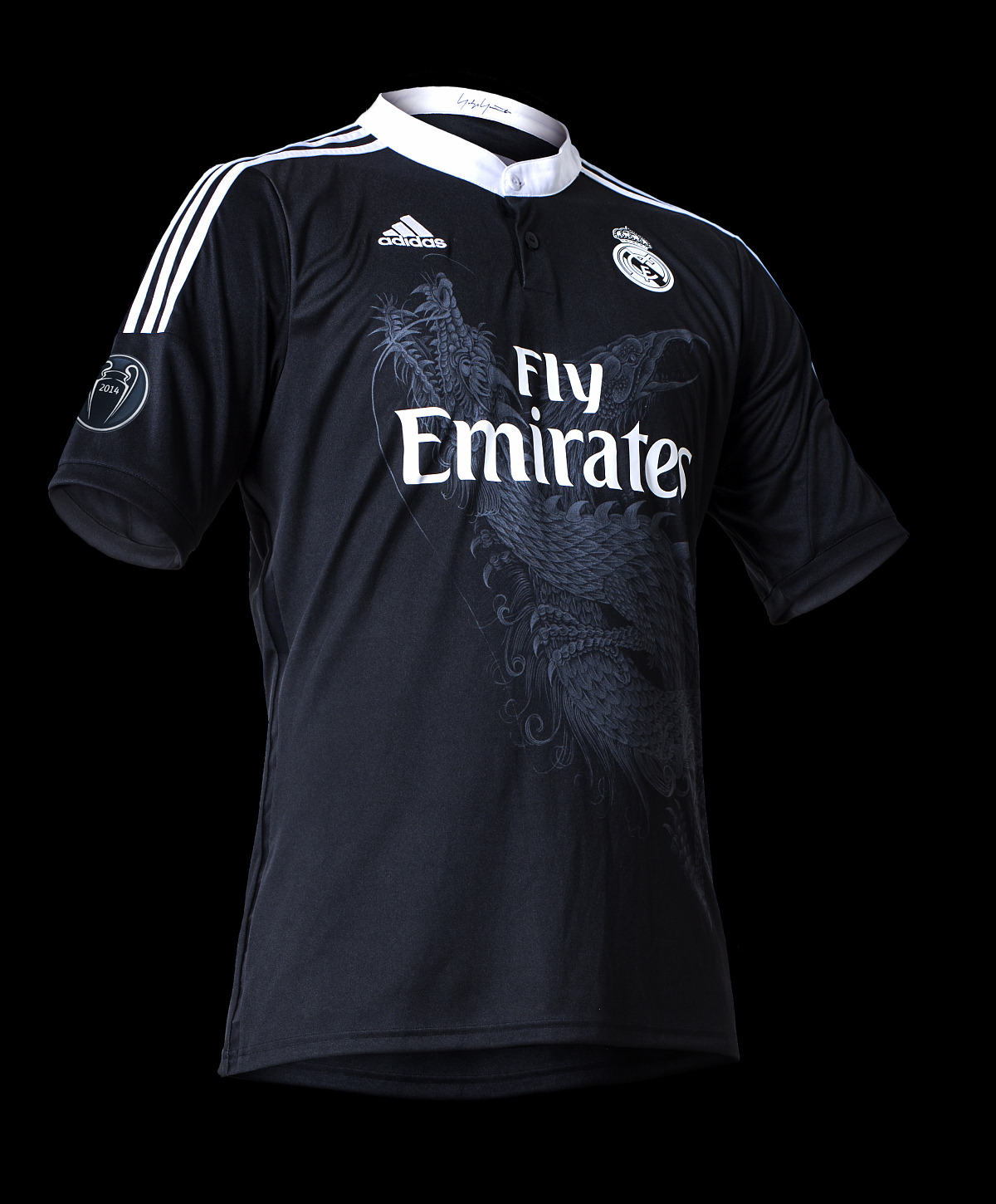 Новая форма «Реала» с драконами