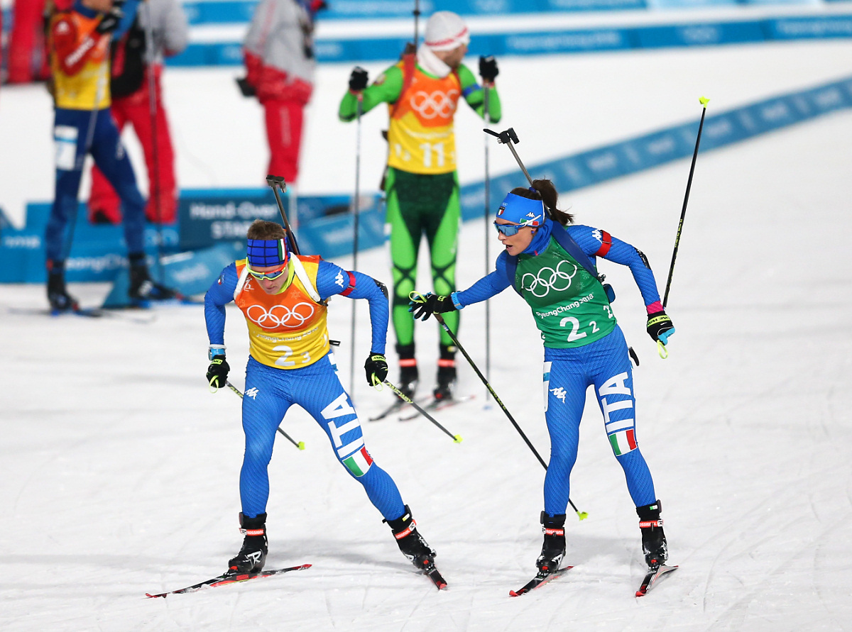 Золото французских биатлонистов в смешанной эстафете