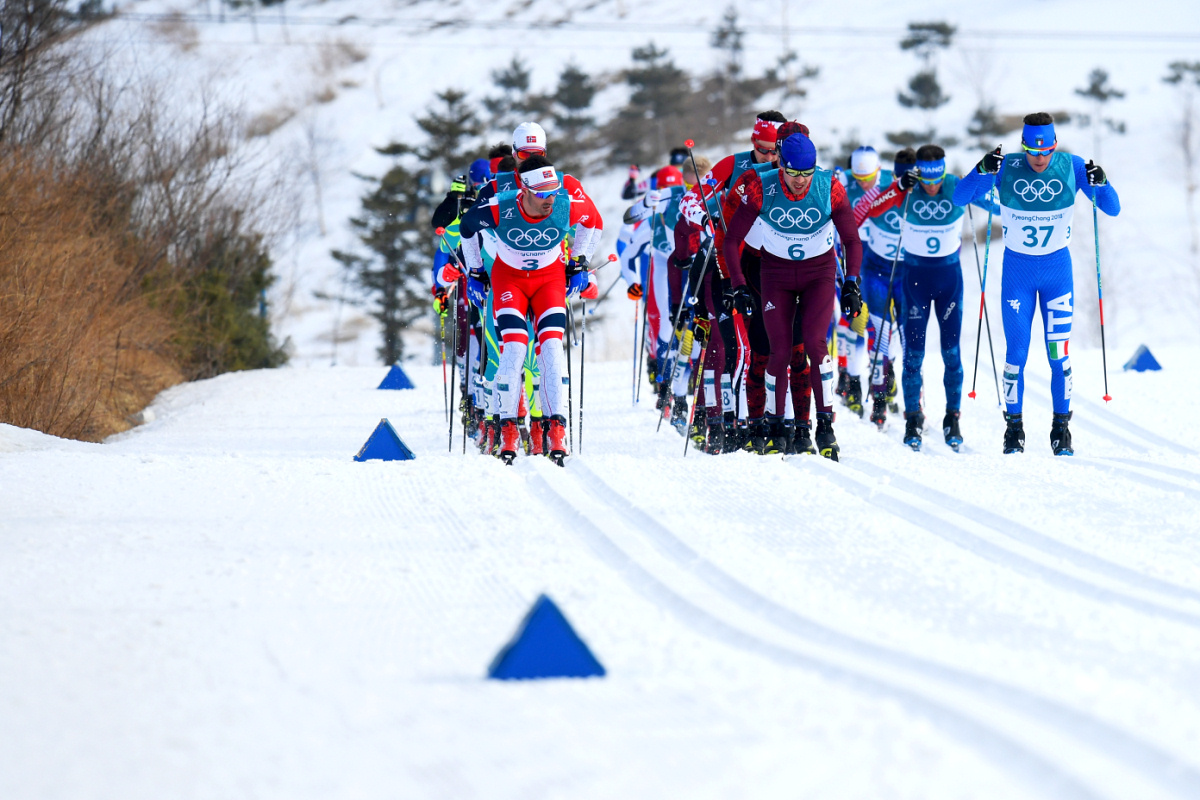 Серебро и бронза Большунова и Ларькова в масс-старте на 50 км