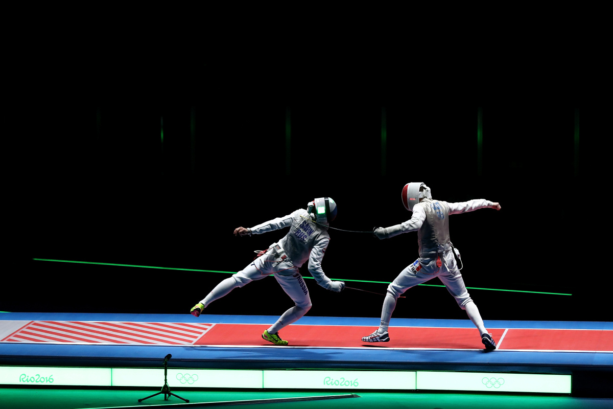 Золото российских рапиристов в командном турнире