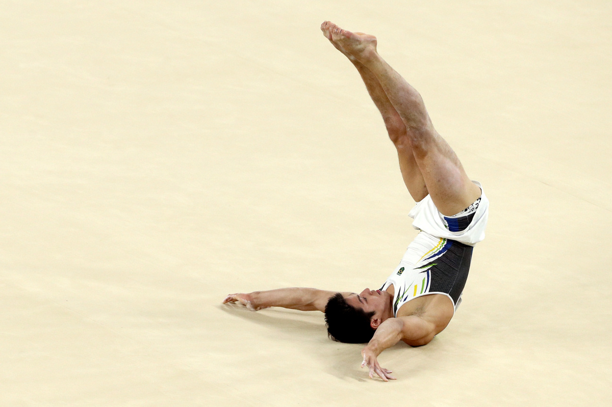 Золото гимнаста Уитлока в вольных упражнениях